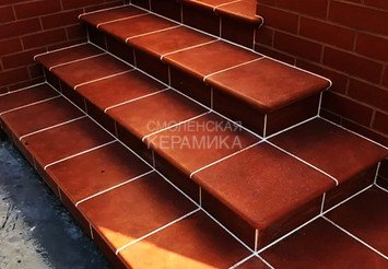 Ступень флорентинер угловая Stroeher 9331(841) rosso 1