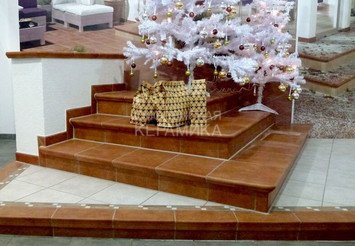 Угловой подступенок Stroeher 9000(841) rosso 1